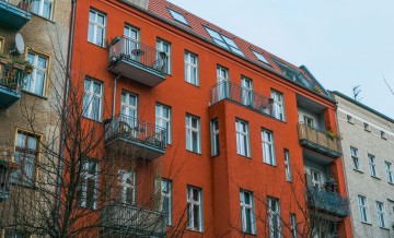 Ein Mehrfamilienhaus in Düsseldorf: Energieberatung Express