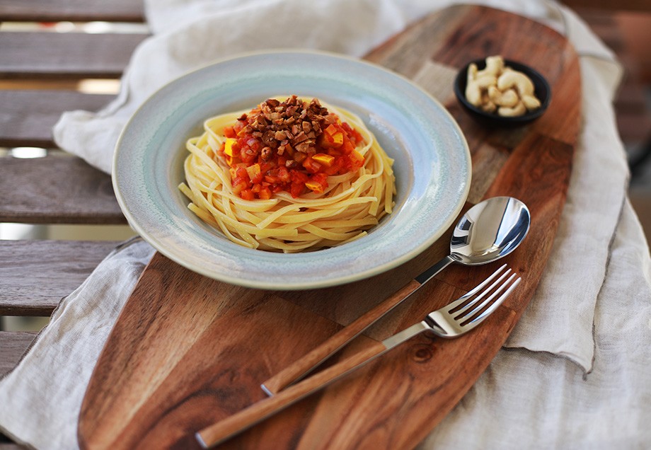 Italienisch für Veganer – kein Problem. Die Spaghetti Bolognese sehen nicht nur aus wie das Original, sie schmecken auch so.