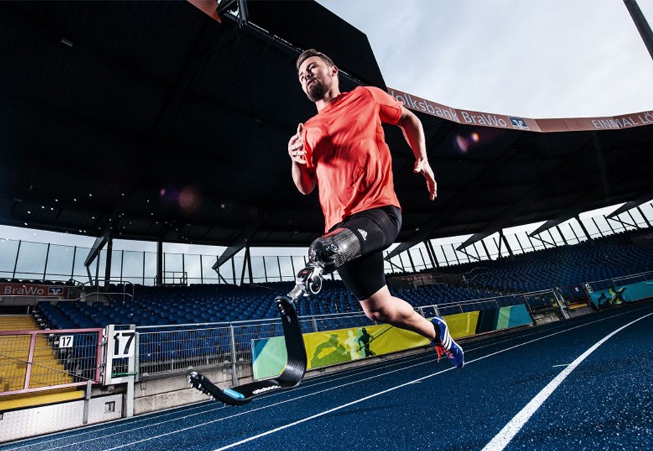 Moderne Prothesen wie der Lauffuß ermöglichen sogar Sportlern Höchstleistungen. (c): Ottobock