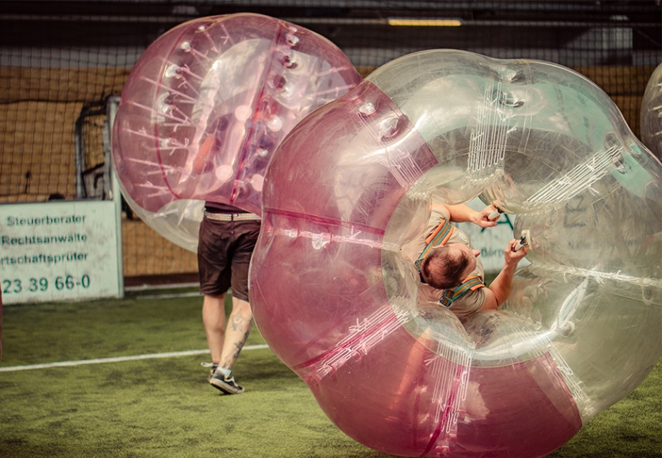 Bubble Soccer / BumperFußball in Düsseldorf Stadtwerke Düsseldorf