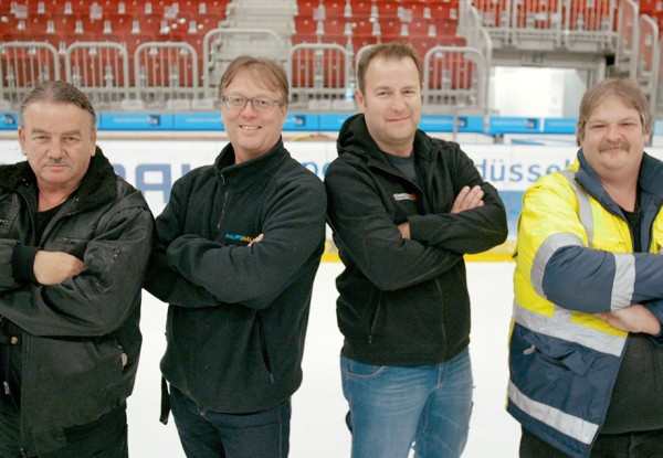 Ein starkes Team: Facility Manager Björn Perschau (3. von links) und seine Kollegen sind die Eismacher vom ISS Dome.