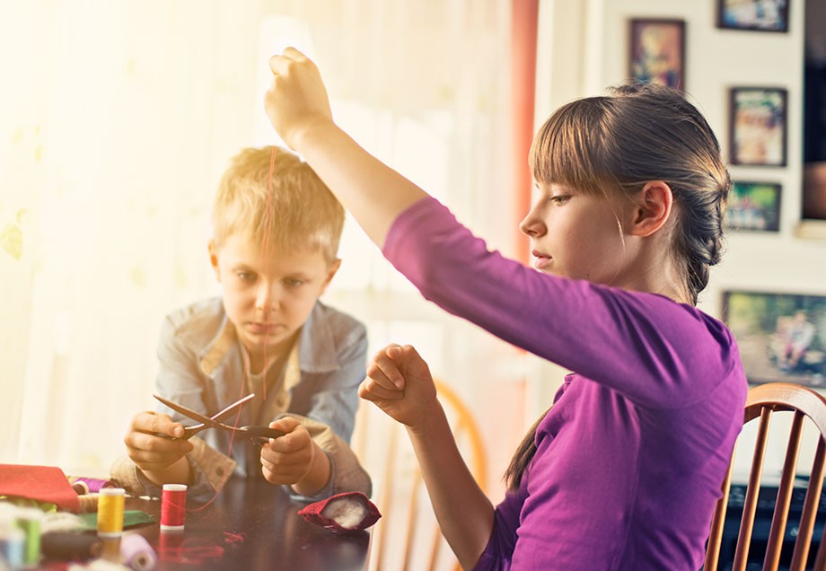 Ein DIY-Kostüm ist individuell, bringt beim Herstellen Spaß und ist oft leichter gemacht als gedacht.