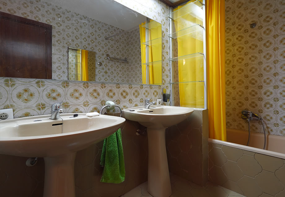 Die Dusche, der Regenmacher im Badezimmer
